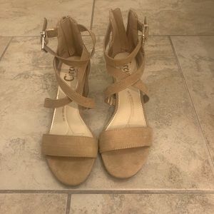 Circus by Sam Edelman suede tan heels